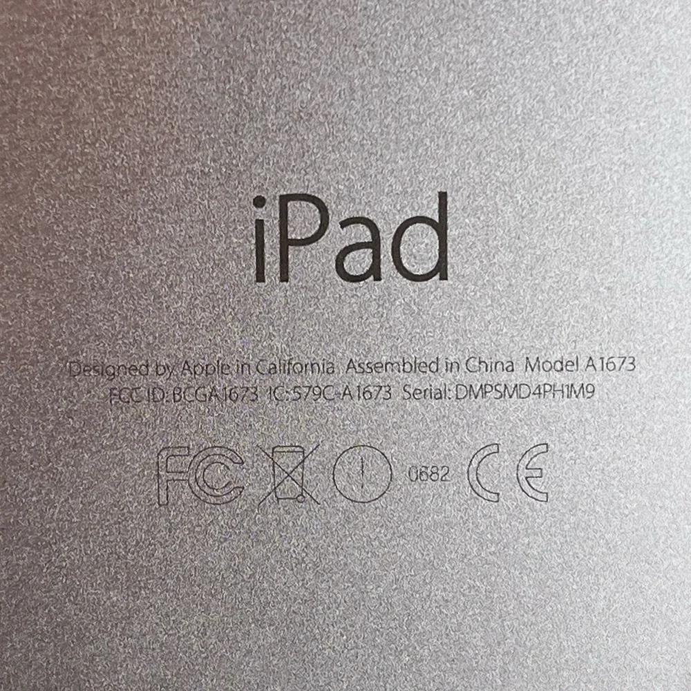 Silver iPad Pro (9.7 inch) model A1673